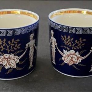 Stunning pair of vintage fine porcelain tea/espresso cups.Greek design.